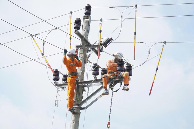 Nguồn điện mới không nhiều, cung ứng điện mùa hè 'rất căng thẳng'- Ảnh 1. Nguồn điện mới không nhiều, cung ứng điện mùa hè 'rất căng thẳng'- Ảnh 1.